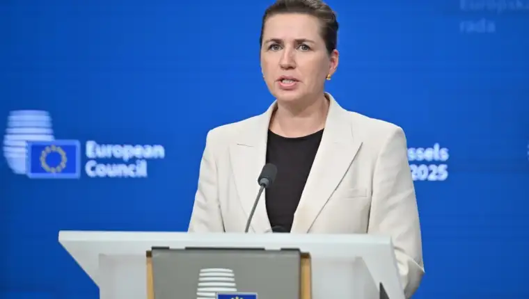 Mette Frederiksen aa