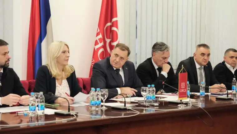 Dodik snsd sjednica