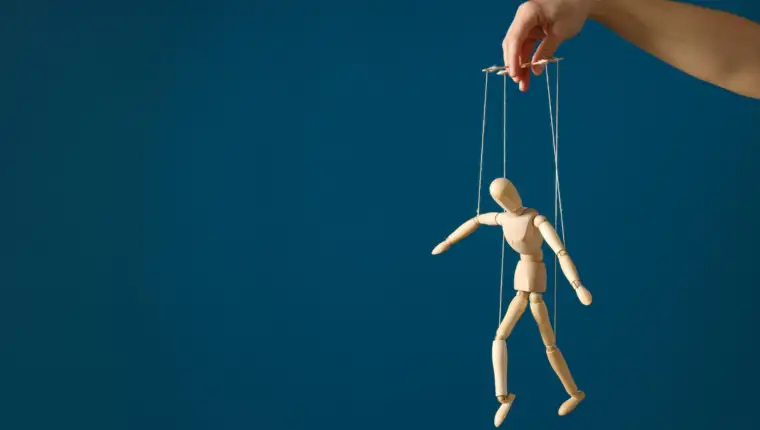 manipulacija freepik