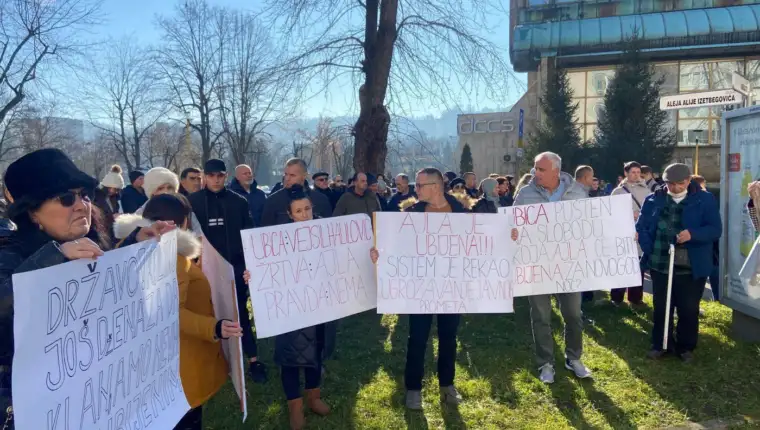 Tuzla protesti