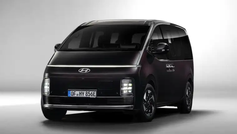 Hyundai bold