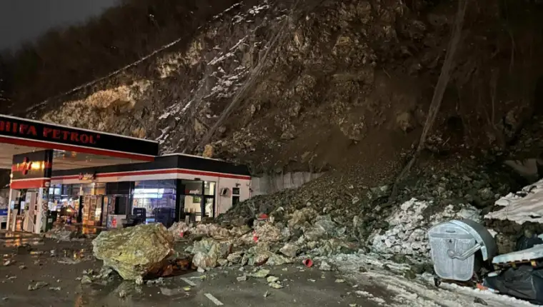 Res 1768125701 opasno ponovo odron na meterizama kod zvornika video