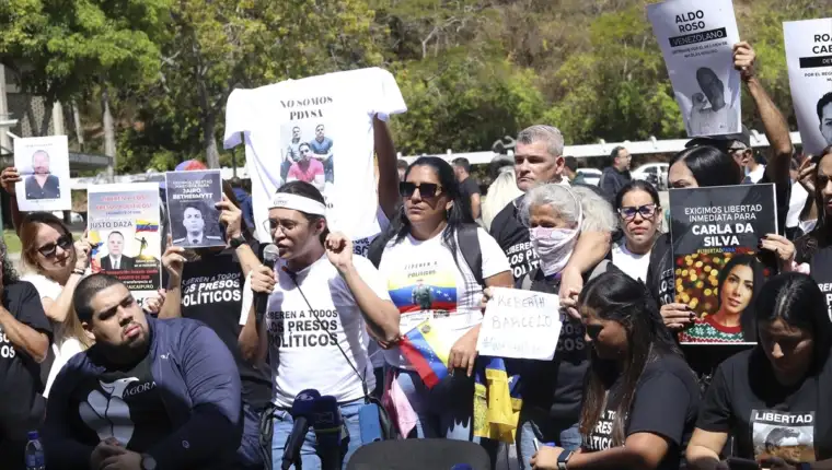 AA 20260113 40245665 40245658 PORODICE POLITICKIH ZATVORENIKA PROTESTUJU U VENECUELI