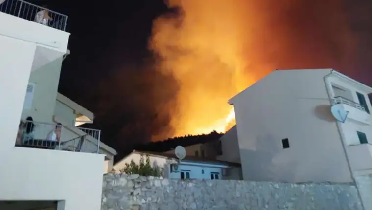 Pozar split