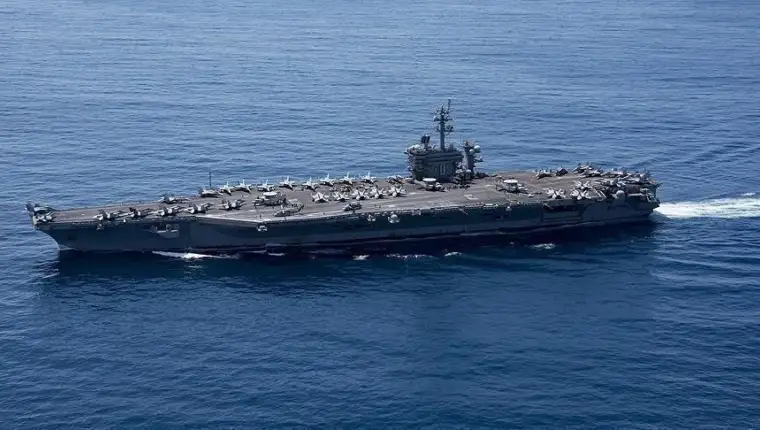 USS Abraham Lincoln aa