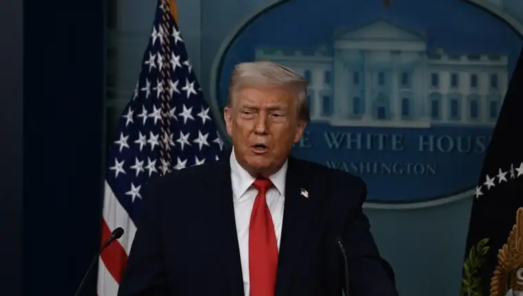 Trump 77 aa