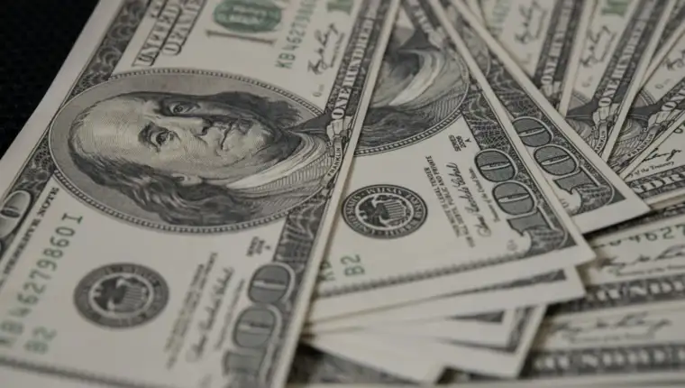 Dolar freepik