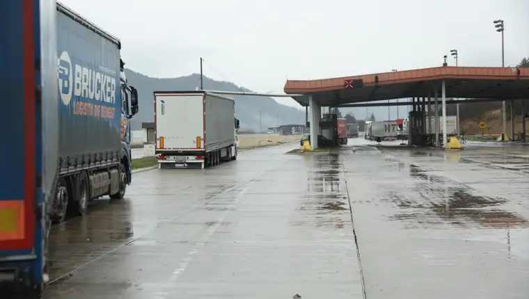 AA 20260126 40372901 40372900 BLOKADA TERETNOG SAOBRACAJA NA GRANICI SRBIJE S EU