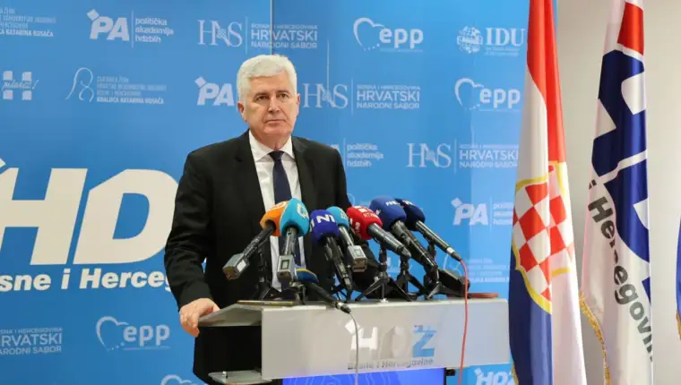 Dragan covic fena nova