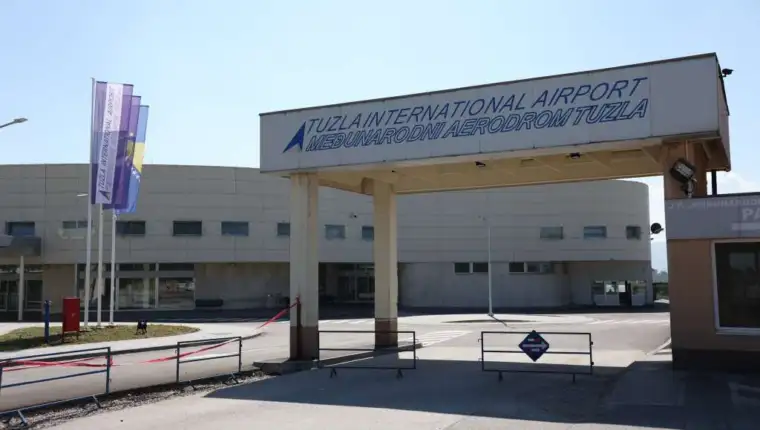 Aerodrom tuzla1