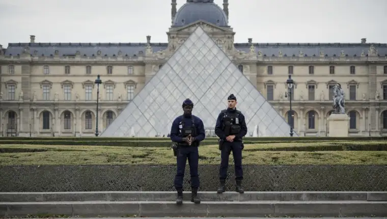 Louvre