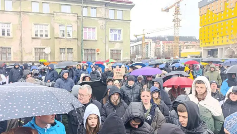 Protesti nesreca nove 1