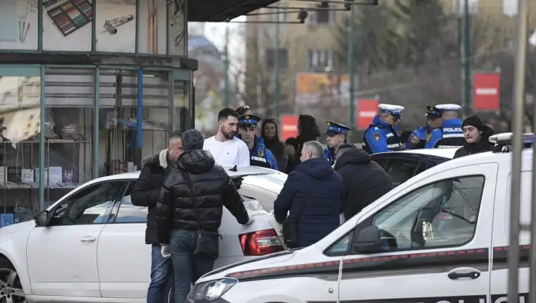 Policija hapsenje aa 7