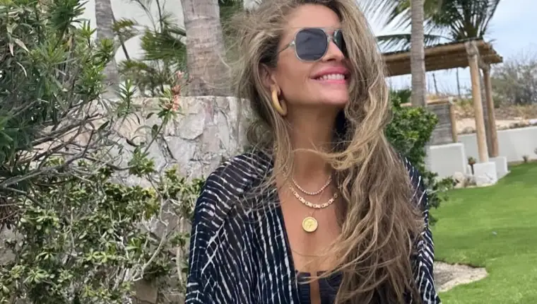 Bajo el sol con mis amigos ️ cabo springbreak beehive