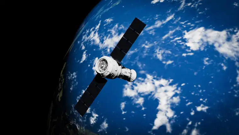 Satelit freepik