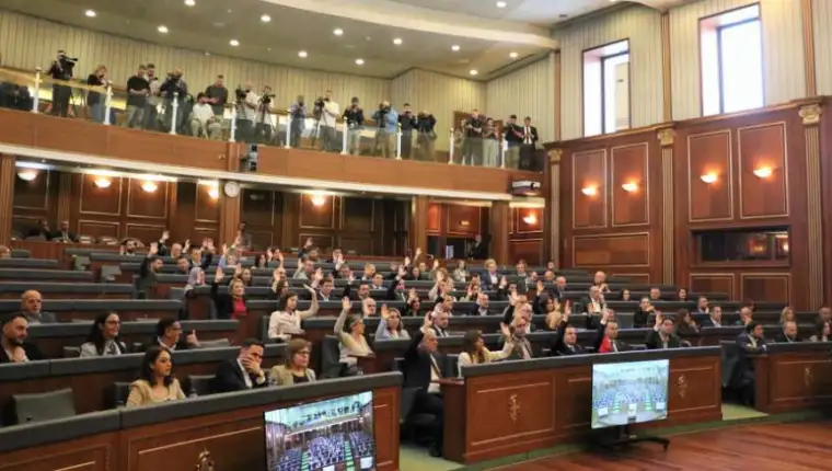 Kosovo parlwmernt 5