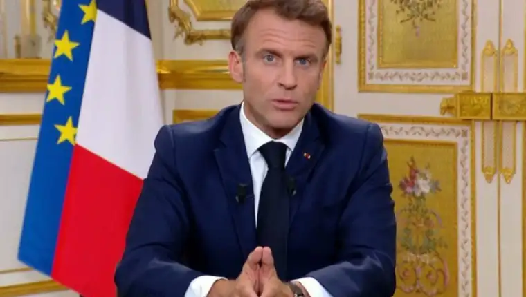 Macron x