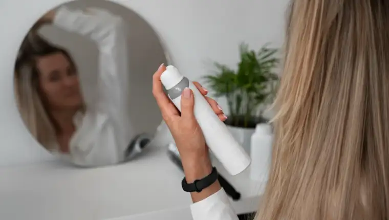 suhi šampon freepik