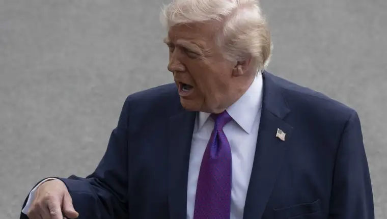 Trump aa