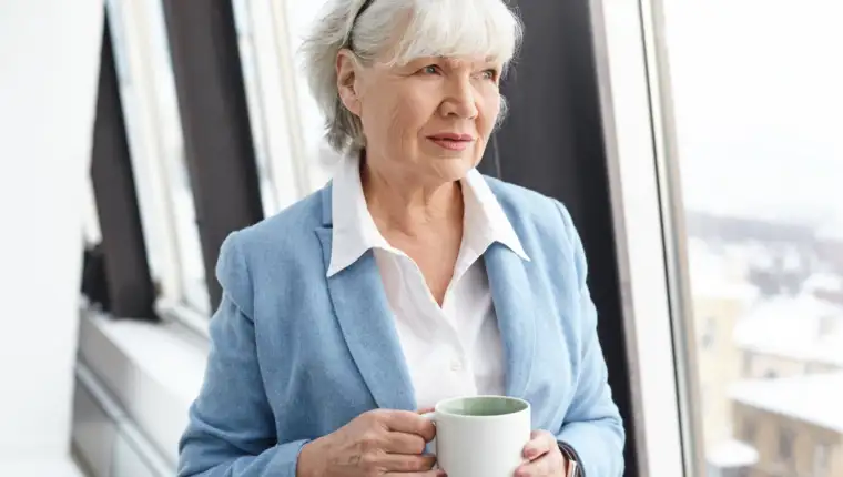 starija žena freepik