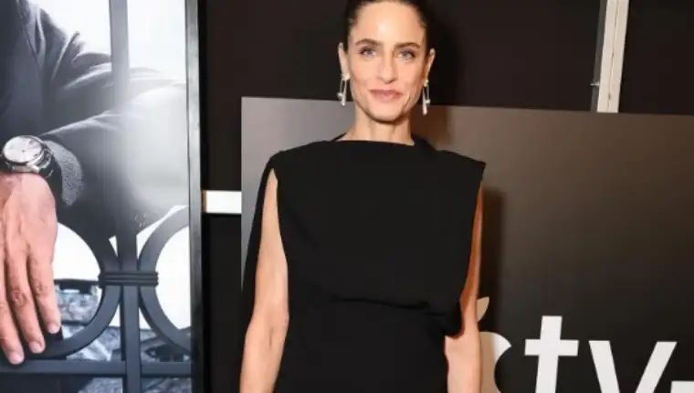 Amanda peet