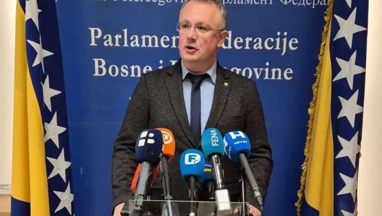 Sanel kajan fena