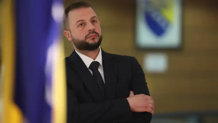 Neskovic fena