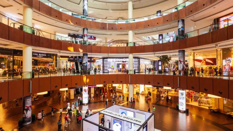 Dubai mall freepik