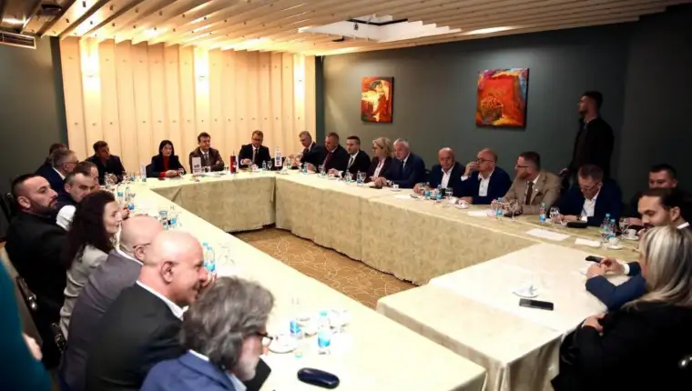 Sastanak opozicije u rs