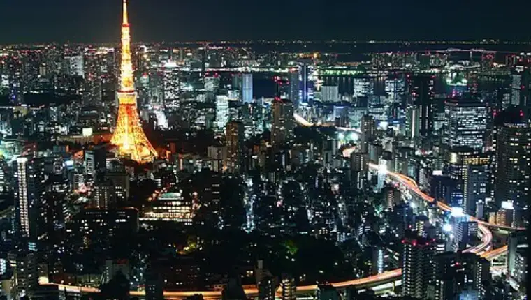 Tokyo Tower at night 8
