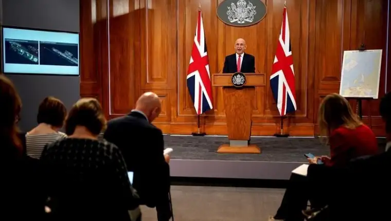 Ministar odbrane britanija