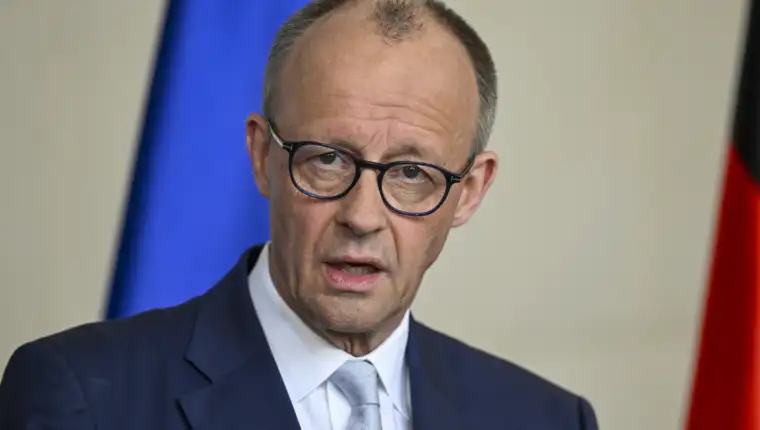 AA 20260409 41062401 41062396 PRES KONFERENCIJA NJEMACKOG KANCELARA FRIEDRICHA MERZA