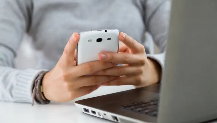 telefon freepik