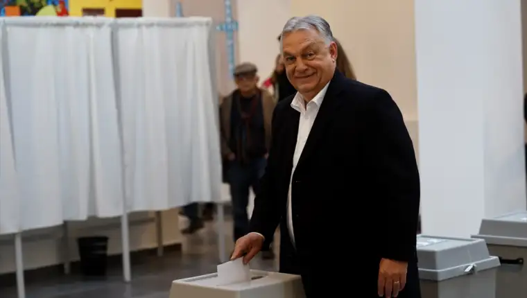 AA 20260412 41085494 41085492 VIKTOR ORBAN GLASAO NA PARLAMENTARNIM IZBORIMA U MADARSKOJ