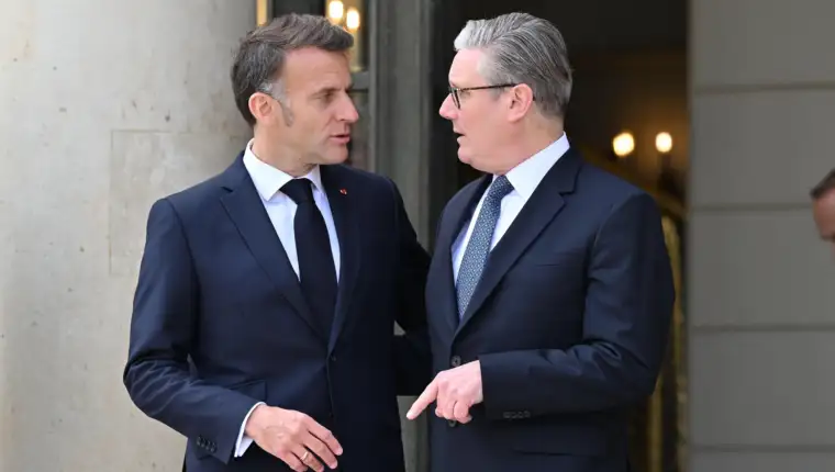 AA 20260417 41132293 41132289 BRITANSKI PREMIJER KEIR STARMER U FRANCUSKOJ