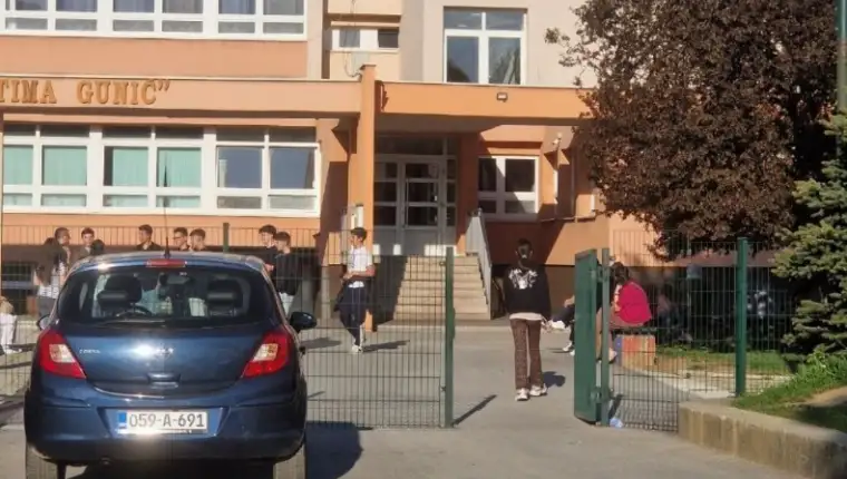 Skola dojava o bombi