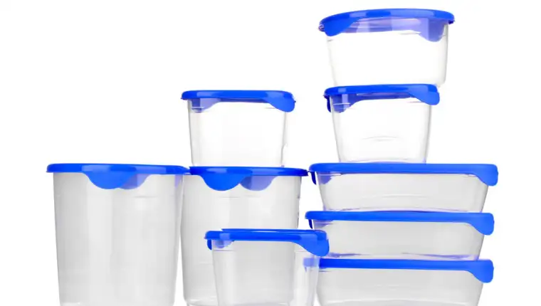 Plasticne posude freepik