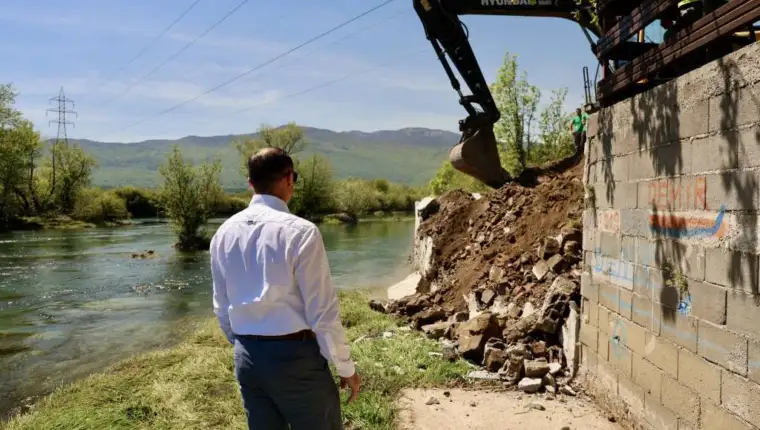 Bihac nelegalna gradnja una