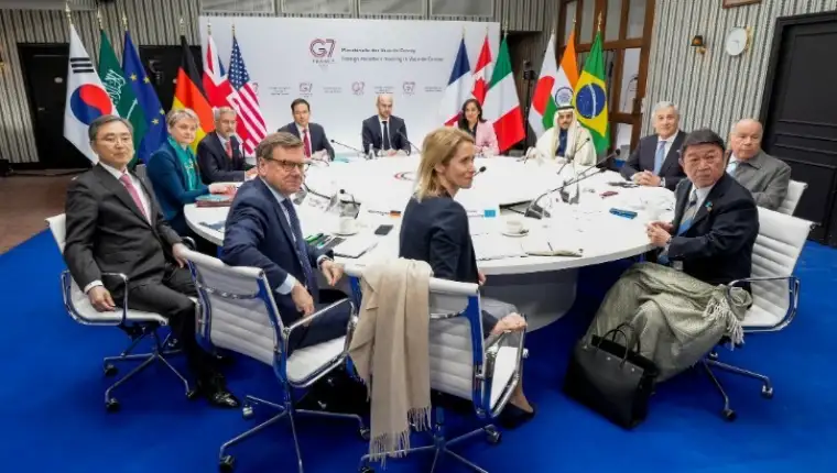 G7