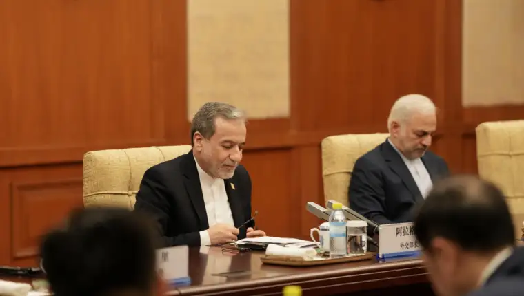 AA 20260506 41300414 41300410 SASTANAK ABBAS ARAGHCHI WANG YI U PEKINGU