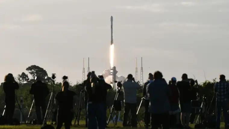 Space x aa