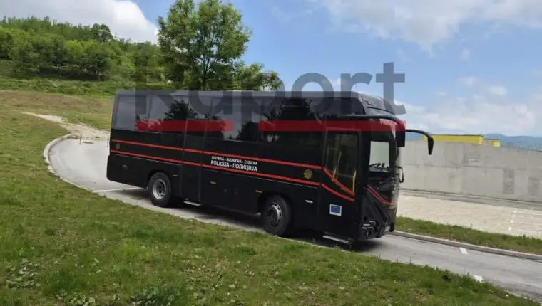 Bus sudska policija 1