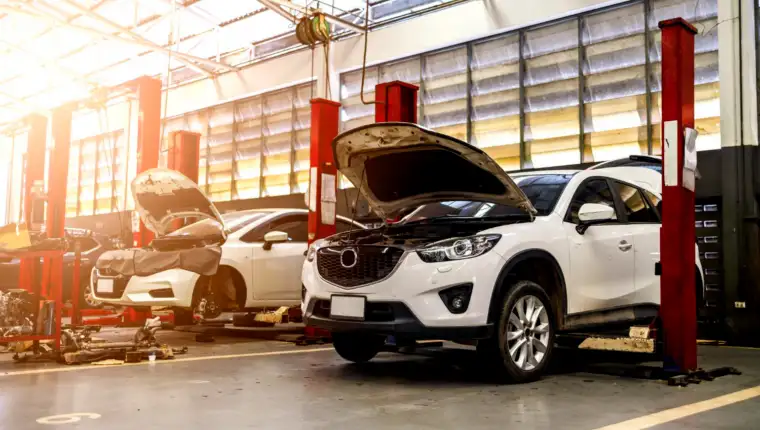 Auto servis freepik