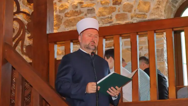 Muftija dizdarevic u zenici bajram je prilika da se posalju poruke o vaznosti duhovnosti i religije38644