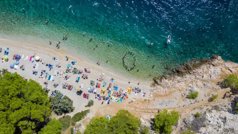 Hrvatska plaza freepik