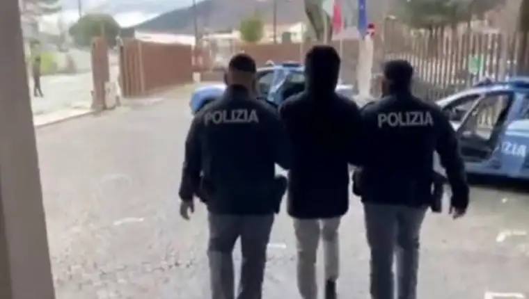 Italija policija ilustracija