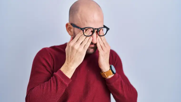 trljanje očiju freepik