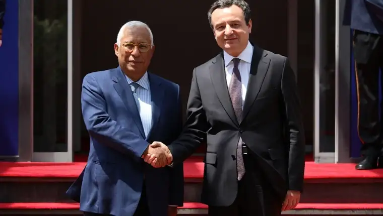 Costa kurti aa