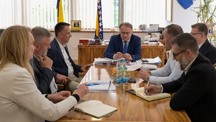 Niksic lakic zeljezara vlada fbih