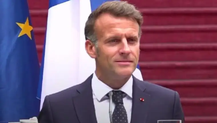 Macron cg